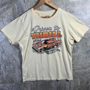 Hot Wheels car racing cream cotton t-shirt Men's size Large #retro #gaming